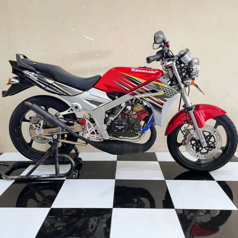 Kawasaki Ninja 150 M