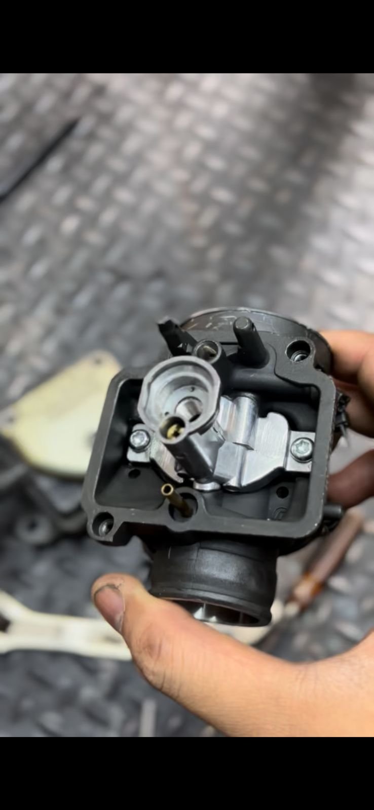 PEMBERSIHAN/SETTING KARBURATOR